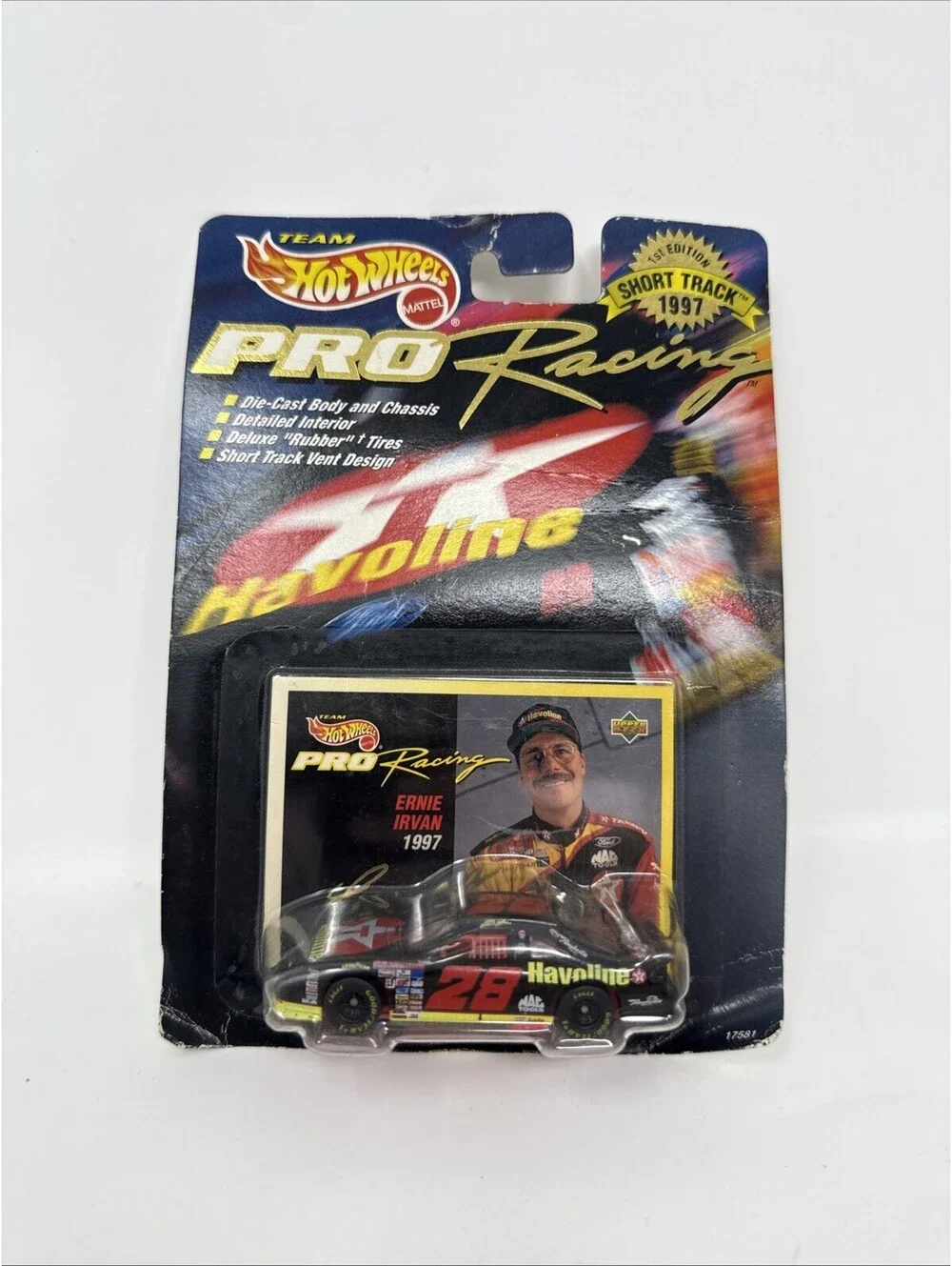 Team Hot Wheels Pro Racing 1st Edition Short Track Ernie Irvan Diecast Model Car